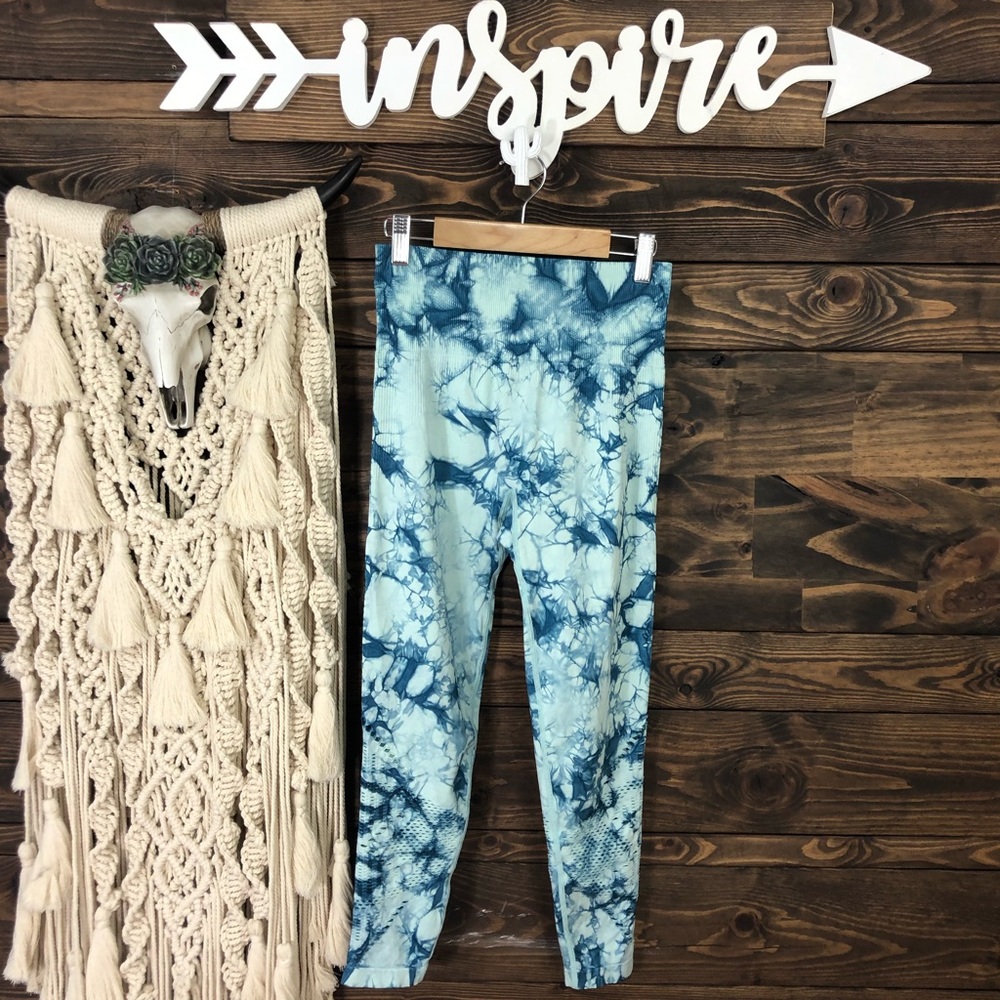 PINK VS | Cool & Comfy Tie Dye‎ Leggings